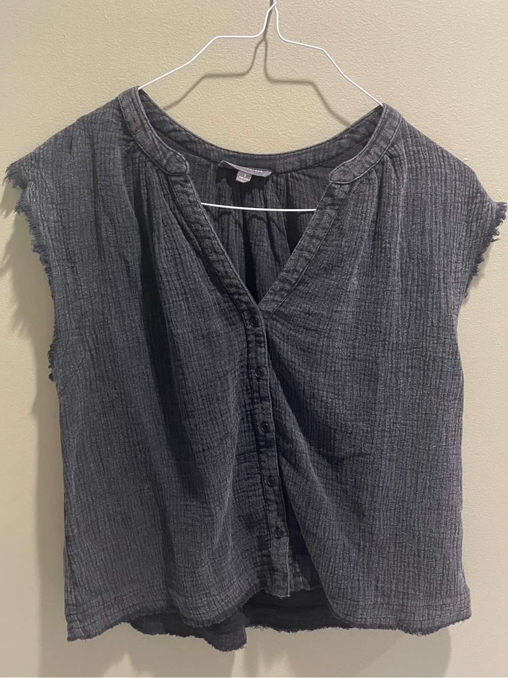 Sleeveless Washed Black Button-Front Women's Shirt